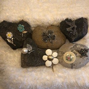 Assortment of Vintage Brooches & other accessories